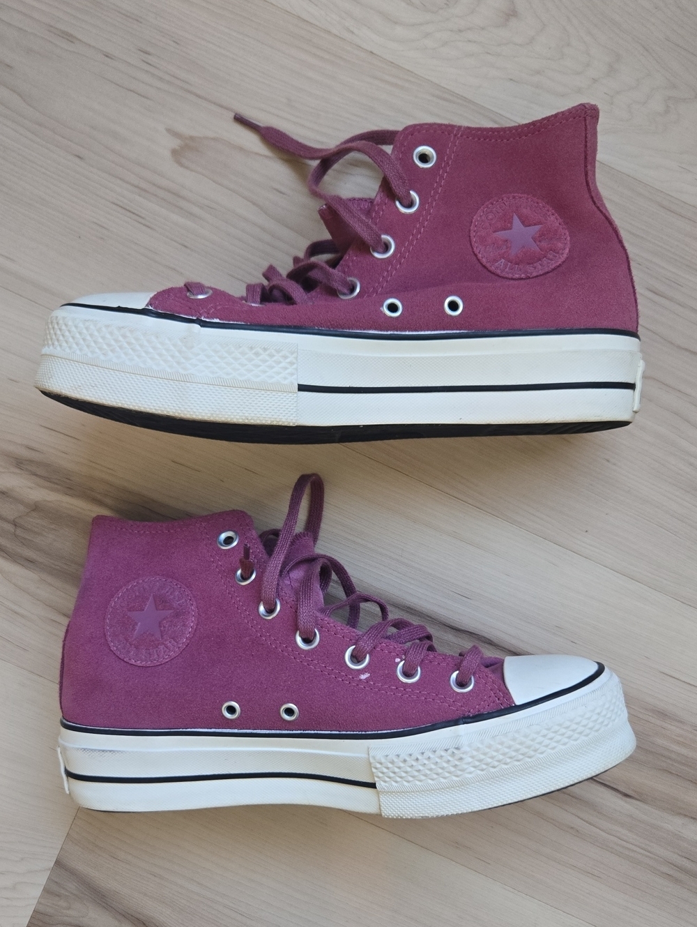 Converse Chuck Taylor All Star Platform Sneakers, Strawberry, Size 8.5